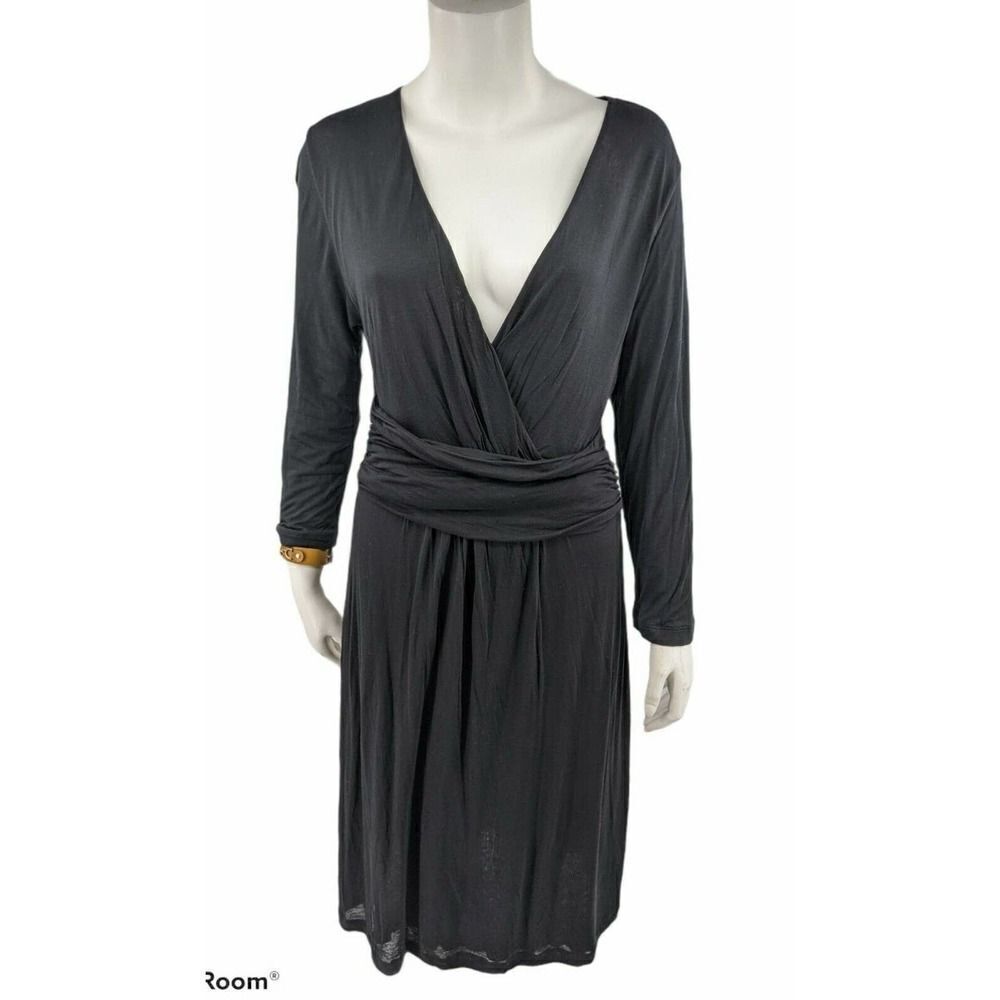 Boden Faux Wrap V-Neck Knit‎ Little Black Dress